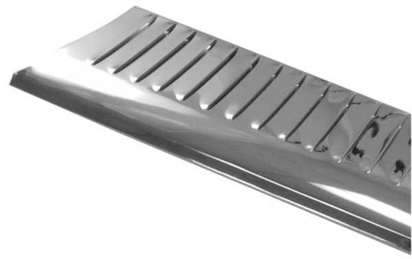 EMPI 6820 : STAINLESS STEEL LOUVERED RUNNING BOARDS / PAIR